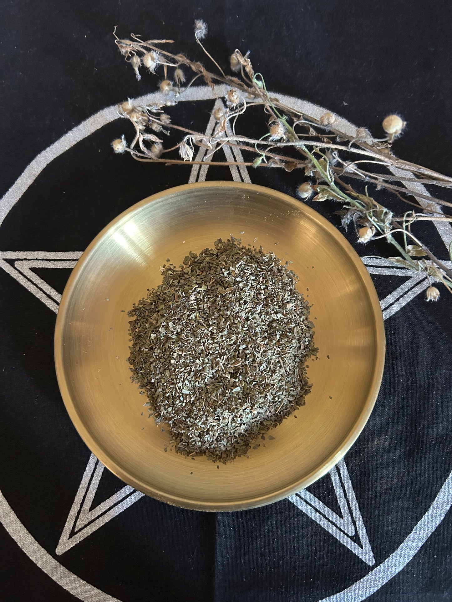 Basilic - 15g- Flamme d’Abondance & de Protection - rituels d’abondance, de protection du foyer, de purification et de réussite personnelle.