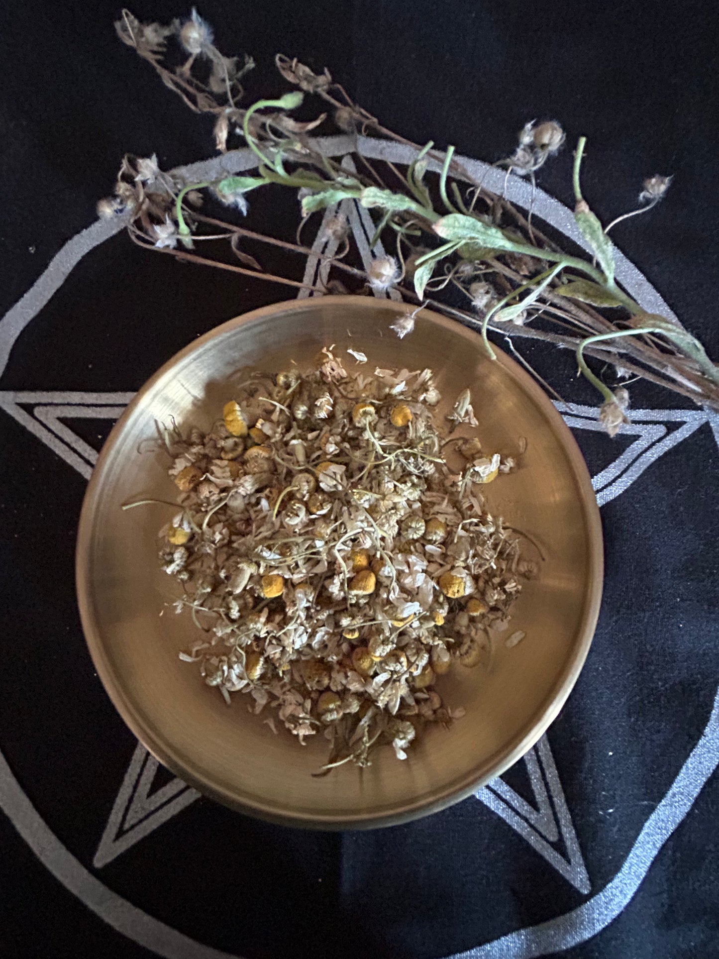 Camomille - 15g- Flamme de Paix & de Sérénité- rituels de paix, de sommeil, de protection des rêves et de guérison émotionnelle.