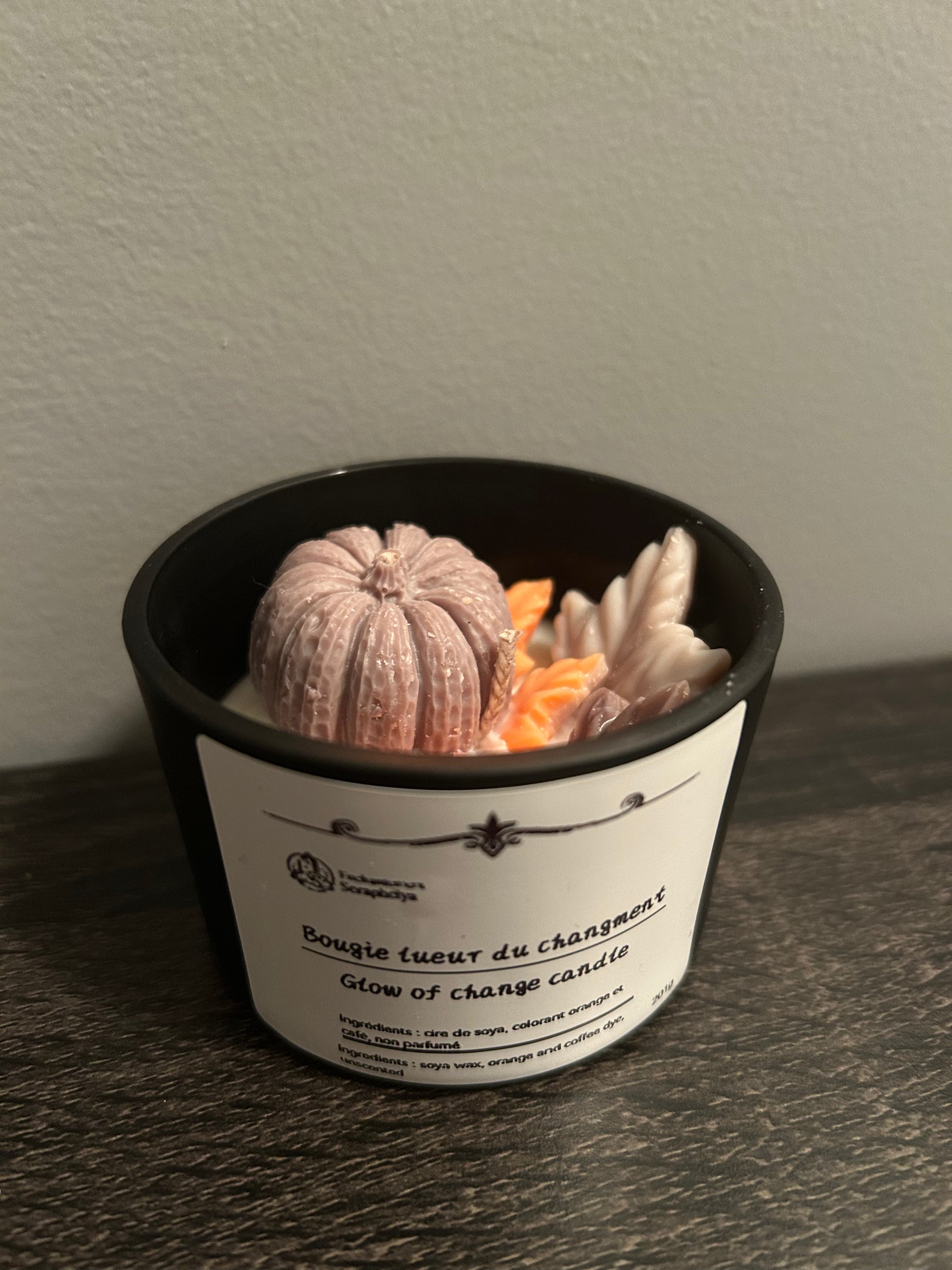 Bougie Lueur du changement - bougie artisanale symbolisant la transformation, le renouveau et la lumière intérieure