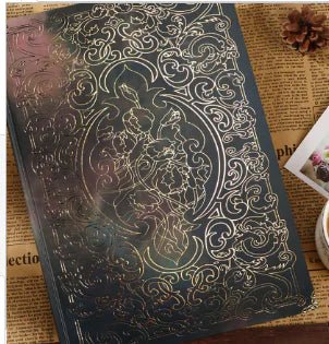 Grimoire de luxe vintage fantastique - carnet d'écriture élégant et magique pour rituels, méditation et journaling spirituel