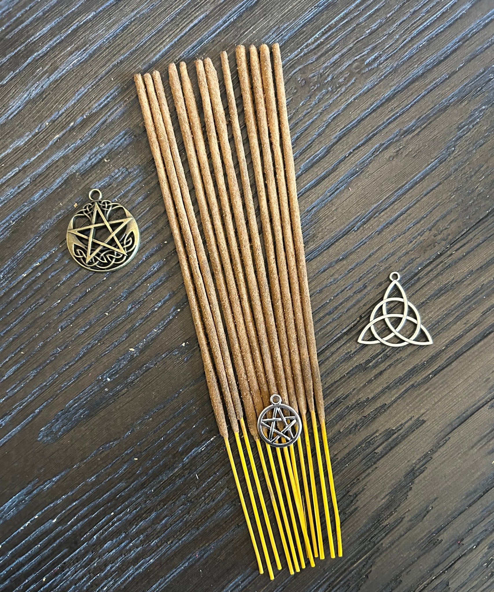 bougieherbeshuilerituelmagiqueseraphélya - boutique_shop_enchantement_seraphélyaBois de SantalBois de SantalBois de SantalBois de SantalBois de SantalBois de SantalBois de Santalvar